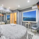 Charming Close To Seafront Apartment