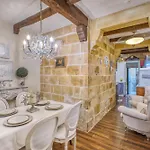 Charming Close To Seafront Apartment