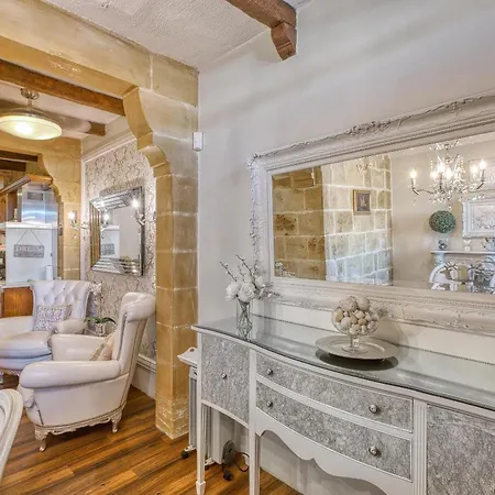 Wake Up To Harbour Views, Birgu Seafront 2Br Apartment Birgu