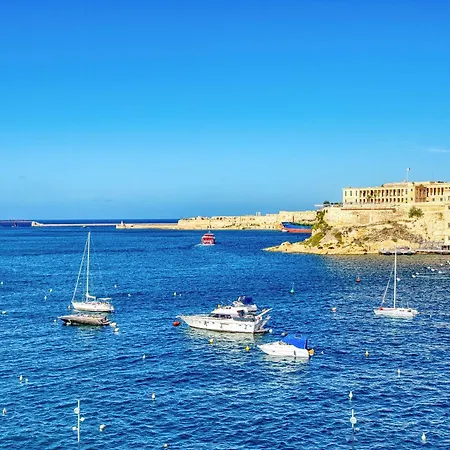 Wake Up To Harbour Views, Birgu Seafront 2Br *