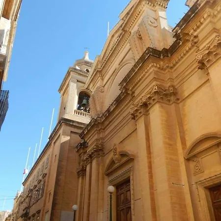 Wake Up To Harbour Views, Birgu Seafront 2Br Apartment *